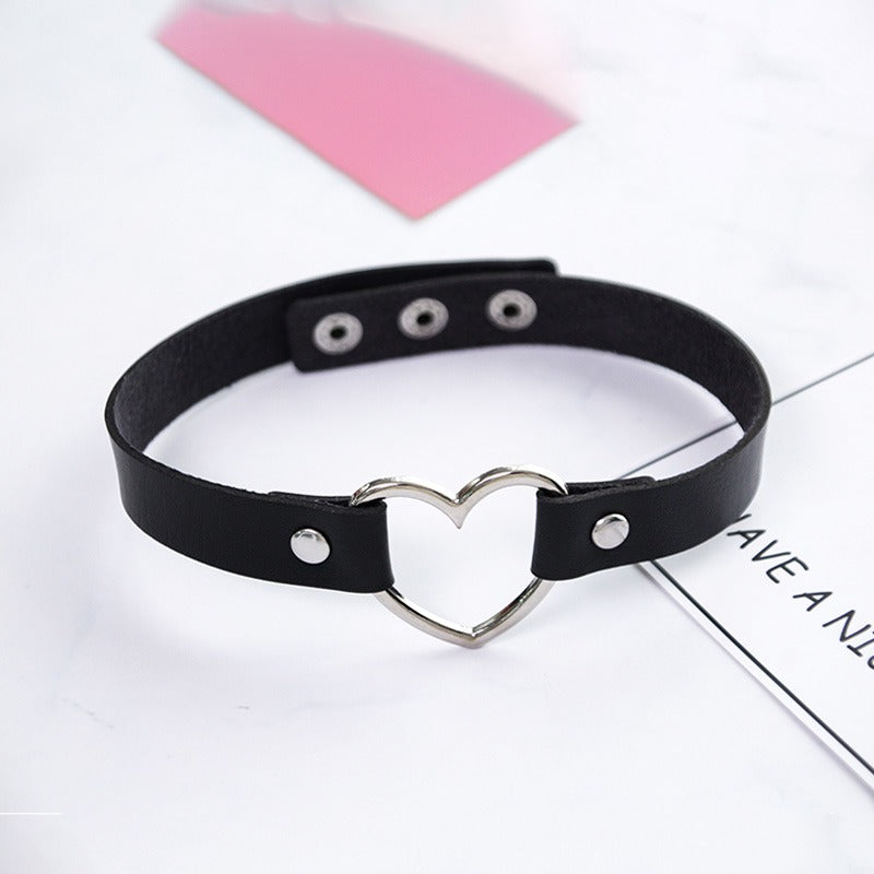 Heart Leather Studded Choker