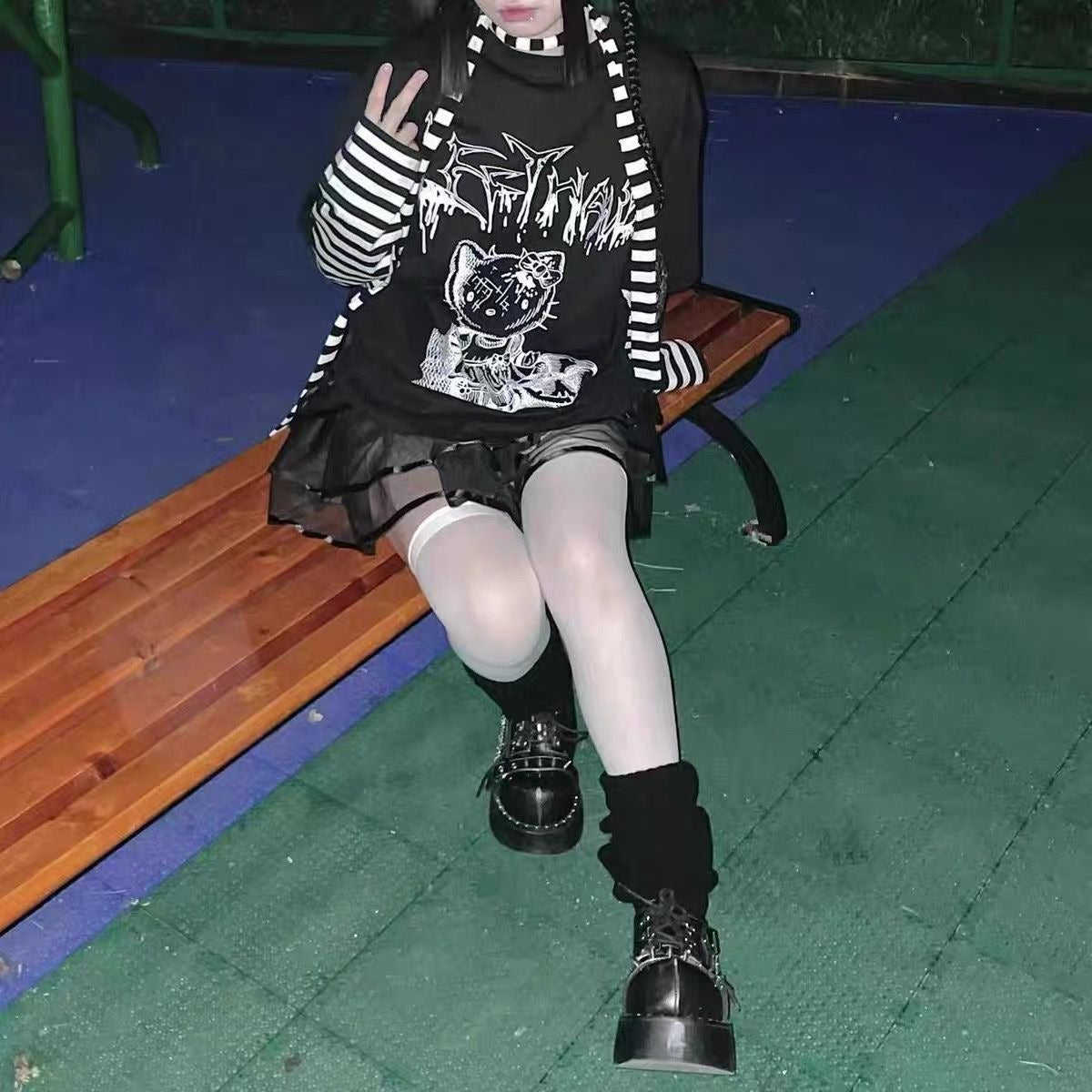 Kitty Striped Sleeve T-shirt