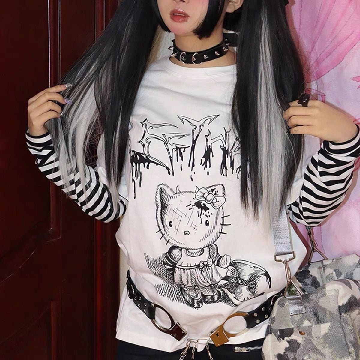Kitty Striped Sleeve T-shirt