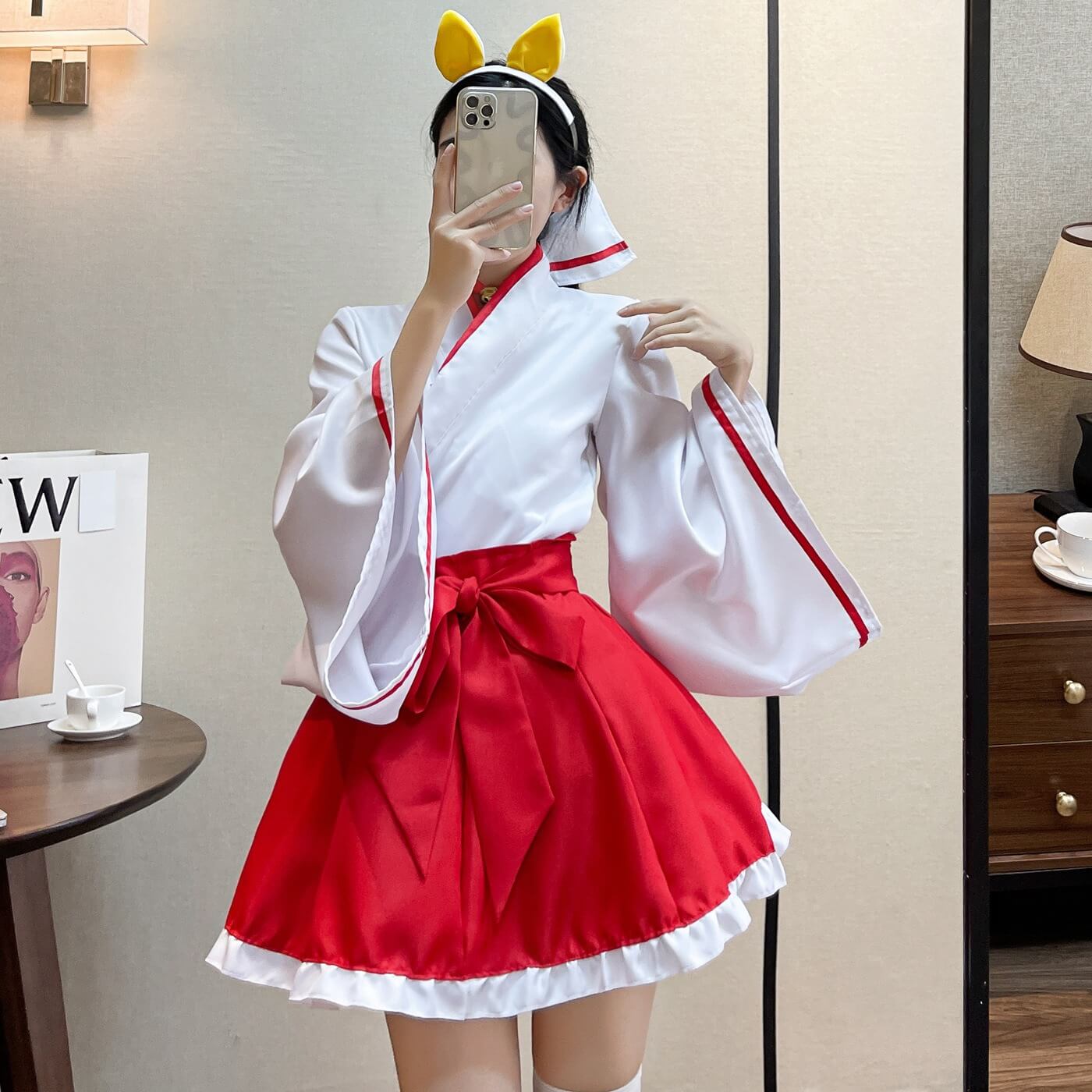 Shrine Maiden Cosplay Outfit