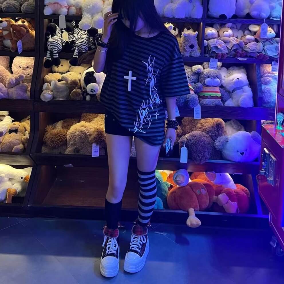 Thorns Striped Oversize T-shirt