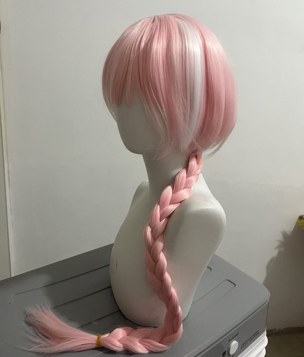 Pink Highlights White Femboy Astolfo Wig