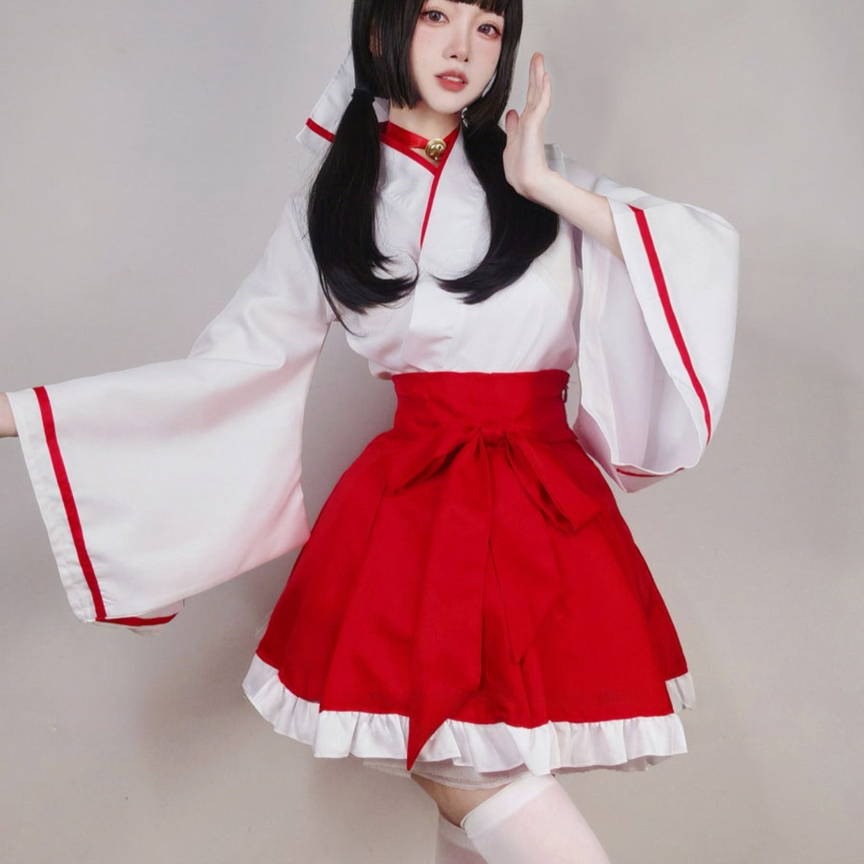 Shrine Maiden Cosplay Outfit